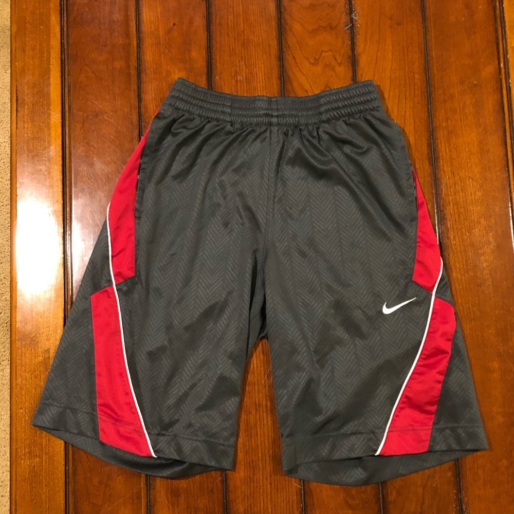 Nike Basketball Fit Dry Shorts Size: S